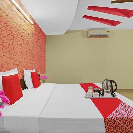 Oyo 87701 Lucky Farm Hotell Shāhpur Eksteriør bilde