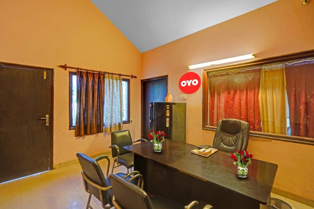 Oyo 87701 Lucky Farm Hotell Shāhpur Eksteriør bilde