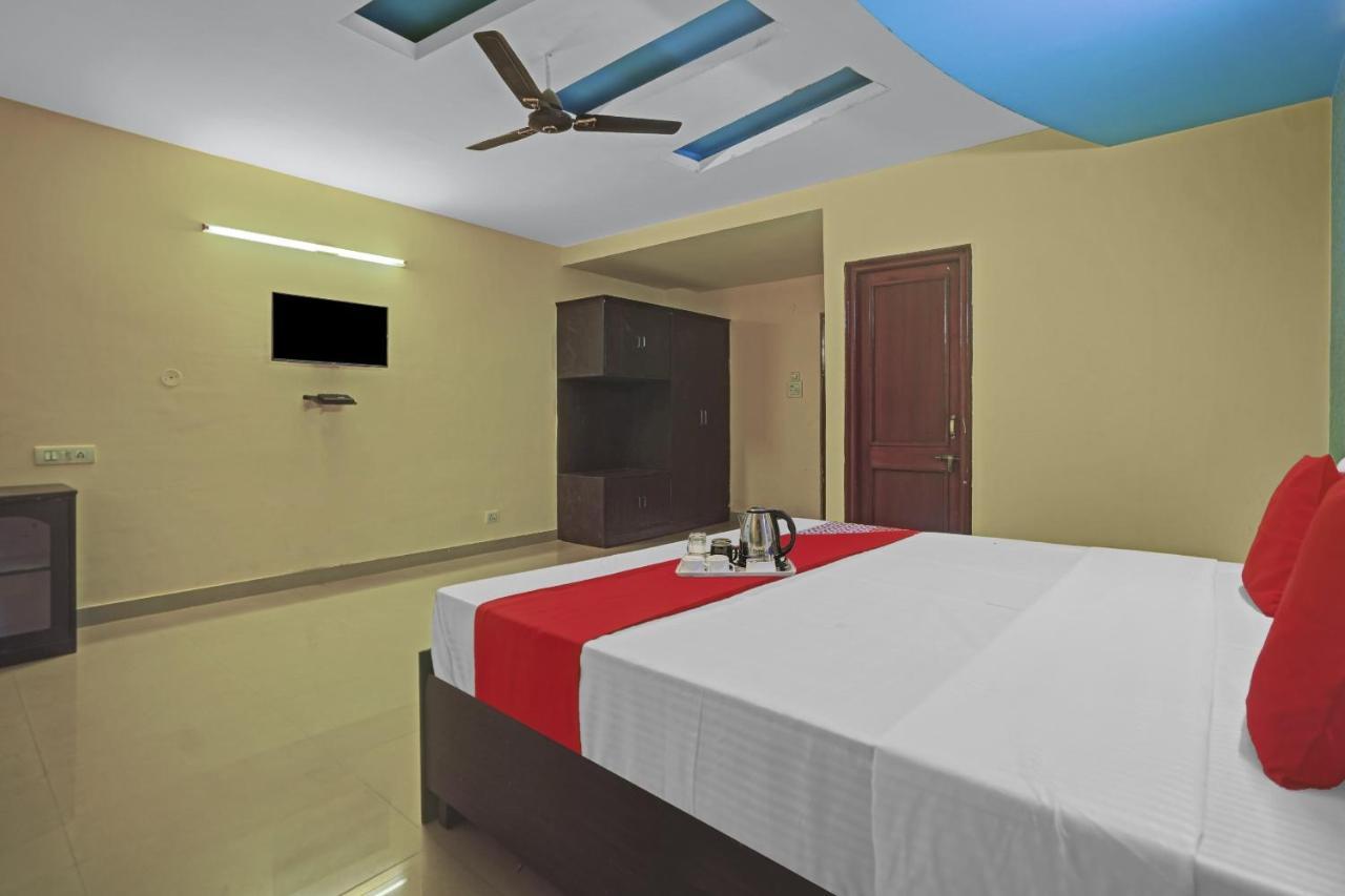 Oyo 87701 Lucky Farm Hotell Shāhpur Eksteriør bilde