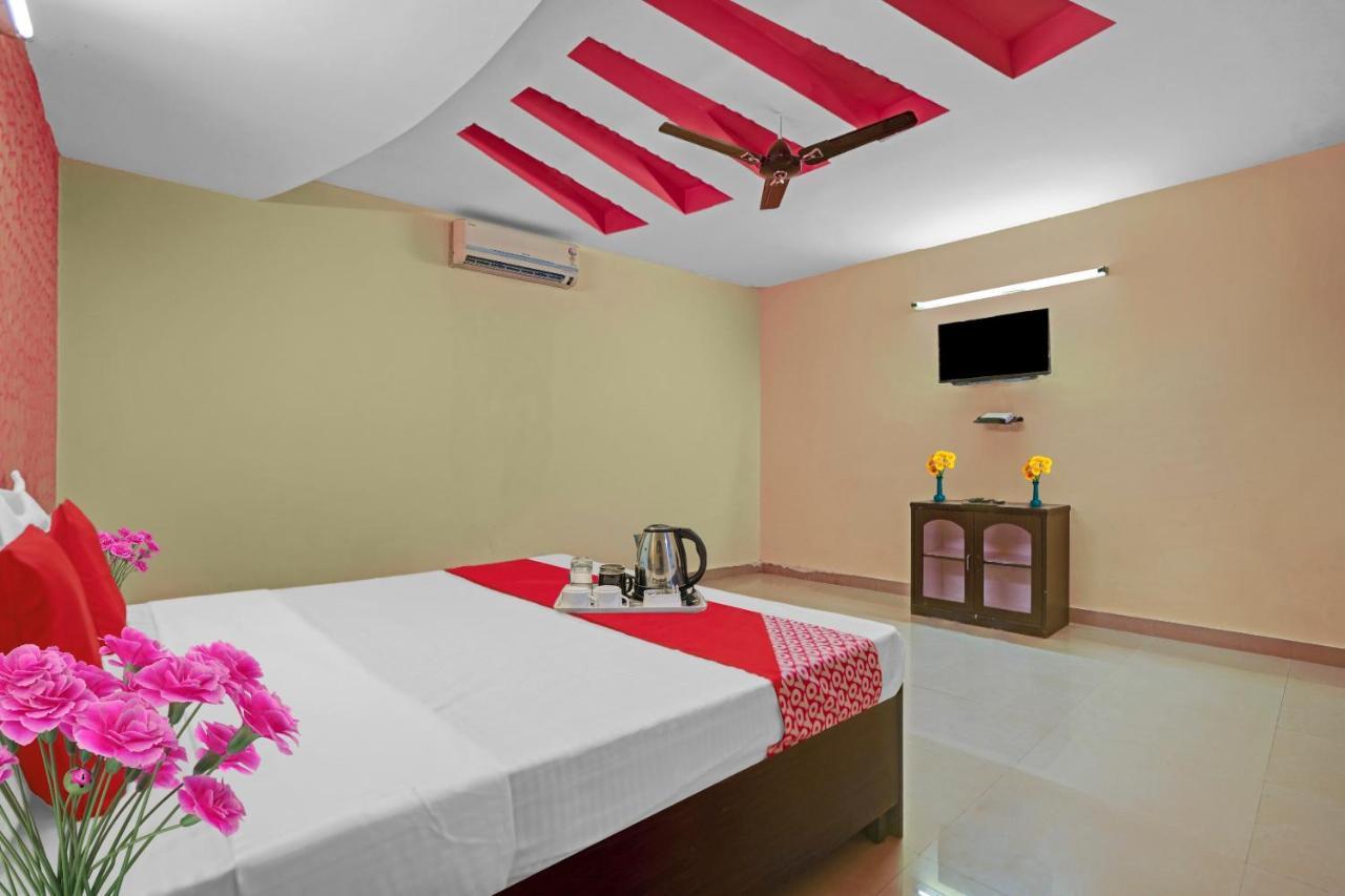 Oyo 87701 Lucky Farm Hotell Shāhpur Eksteriør bilde